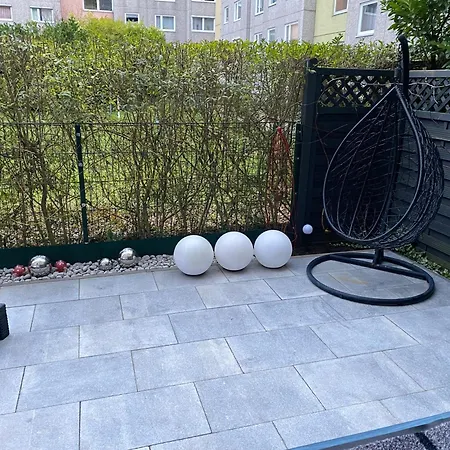 Messe Mit Grosser Terrasse Apartamento